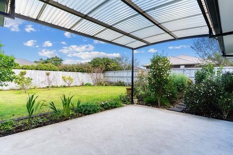 Photo of property in 4 Kowi Lakes Drive, One Tree Point, 0118