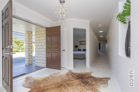 Photo of property in 289 Old North Road, Kumeu, 0892