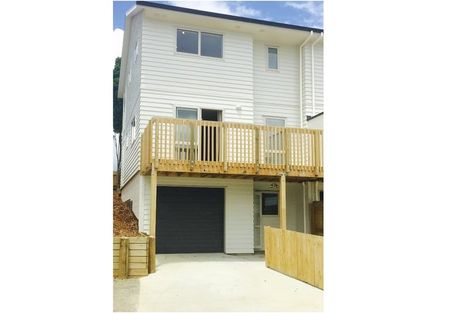 Photo of property in 53 Seymour Road, Sunnyvale, Auckland, 0612