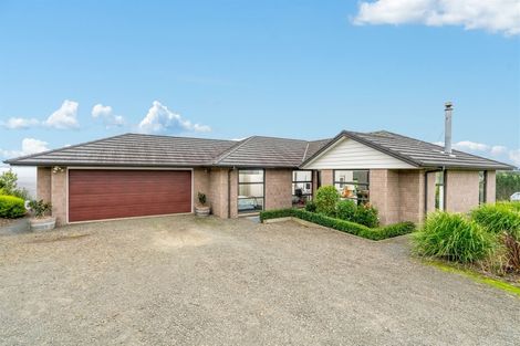 Photo of property in 42c Kaipara View Road, Helensville, 0875