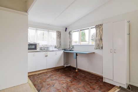 Photo of property in 10 Stoke Place, Awapuni, Palmerston North, 4412