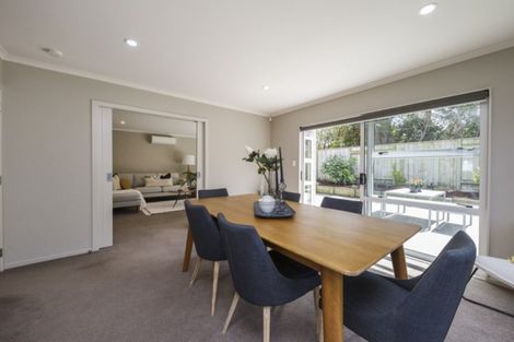 Photo of property in 1 Lorenzo Place, Kelvin Grove, Palmerston North, 4414