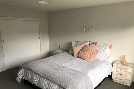 Photo of property in 1/41 Parkvale Road, Karori, Wellington, 6012