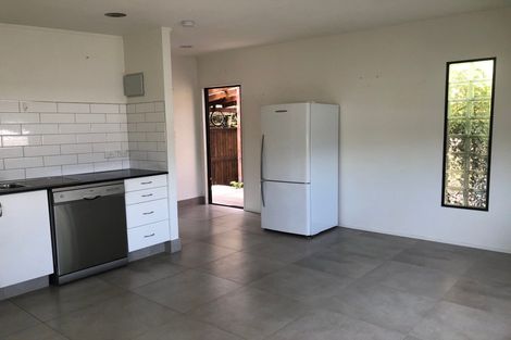 Photo of property in 37a Huka Road, Birkenhead, Auckland, 0626