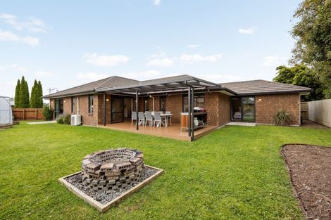 Photo of property in 33 Whitney Place, Rototuna North, Hamilton, 3210