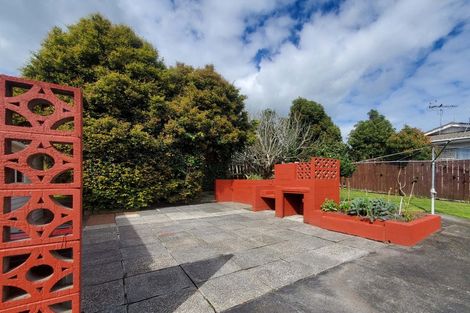 Photo of property in 64 Ray Small Drive, Pahurehure, Papakura, 2113