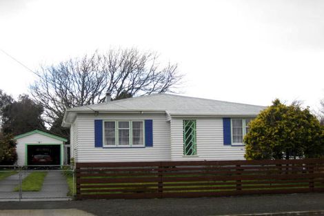 Photo of property in 6 Kent Street, Carterton, 5713