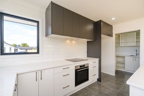 Photo of property in 1 Rangeview Drive, Kelvin Grove, Palmerston North, 4414