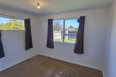 Photo of property in 13 Albemarle Place, Massey, Auckland, 0614