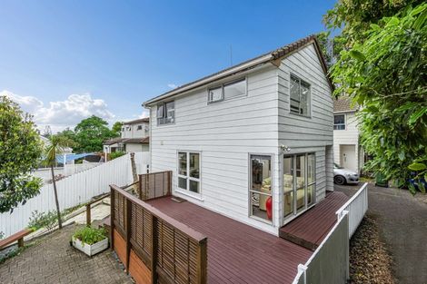 Photo of property in 1/26 Wilkinson Way, Browns Bay, Auckland, 0630