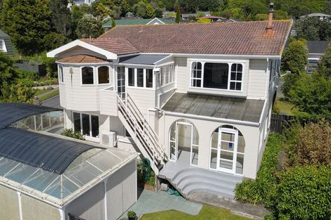 Photo of property in 52 Oriel Avenue, Tawa, Wellington, 5028