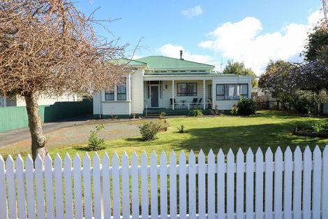 Photo of property in 10 Grant Street, Dannevirke, 4930