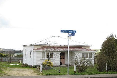 Photo of property in 78 Racecourse Road, Waipukurau, 4200