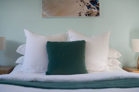 Photo of property in 28 Monowai Road, Johnsonville, Wellington, 6037