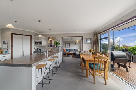 Photo of property in 15 Kestrel Lane, Kinloch, Taupo, 3377