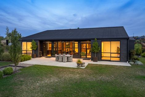 Photo of property in 10 Kohuhu Lane, Redwood Valley, 7081