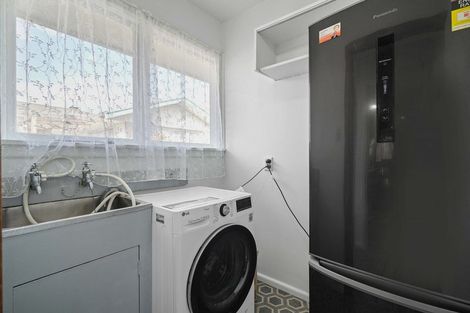 Photo of property in 41 Kathleen Crescent, Hornby, Christchurch, 8042