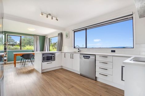 Photo of property in 51 Ngatai Avenue, Ngongotaha, Rotorua, 3010