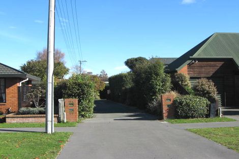 Photo of property in 2/47 Garreg Road, Bryndwr, Christchurch, 8052