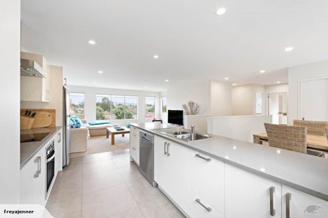 Photo of property in 18 Brownlee Place, Pukekohe, 2120