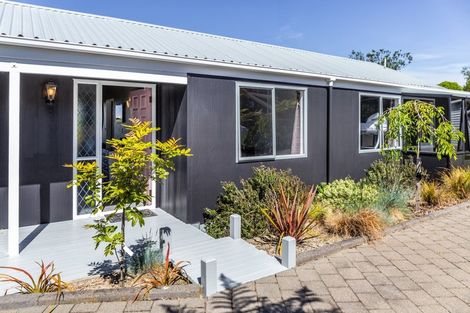 Photo of property in 18 Cherry Lane, Acacia Bay, Taupo, 3330
