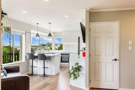 Photo of property in 3 Ascot Way, Orewa, 0931