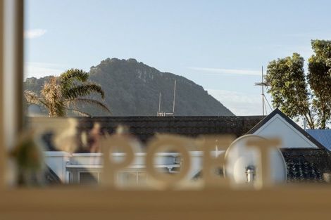 Photo of property in 25 Grove Avenue, Mount Maunganui, 3116