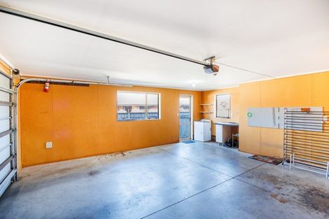 Photo of property in 21 Cleveland Heights, Kelvin Grove, Palmerston North, 4414