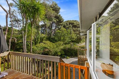 Photo of property in 2/30 Lagoon Way, West Harbour, Auckland, 0618
