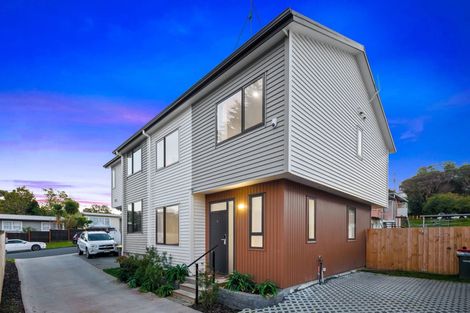 Photo of property in 4b Halberg Street, Glenfield, Auckland, 0629