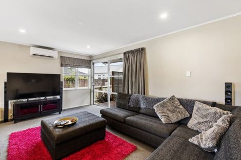 Photo of property in 43b Tuhikaramea Road, Dinsdale, Hamilton, 3204