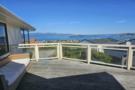 Photo of property in 38 Gurkha Crescent, Khandallah, Wellington, 6035