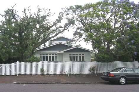 Photo of property in 14 Wairakei Street, Greenlane, Auckland, 1051