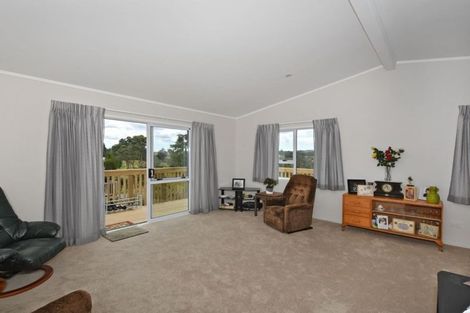 Photo of property in 3 Boundary Road, Hikurangi, 0114