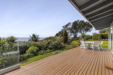 Photo of property in 5 Bydder Terrace, Patons Rock, Takaka, 7182
