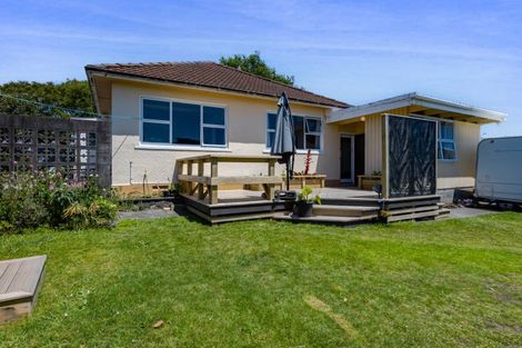 Photo of property in 205 South Road, Spotswood, New Plymouth, 4310