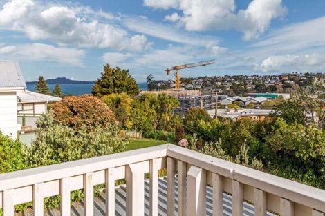 Photo of property in 35 Bayview Road, Browns Bay, Auckland, 0630