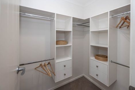 Photo of property in 33 Chadwick Place, Rototuna North, Hamilton, 3210