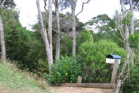 Photo of property in 12 Okoka Road, Omiha, Waiheke Island, 1081
