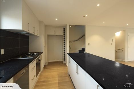 Photo of property in 27 Meritage Lane, Te Atatu South, Auckland, 0610