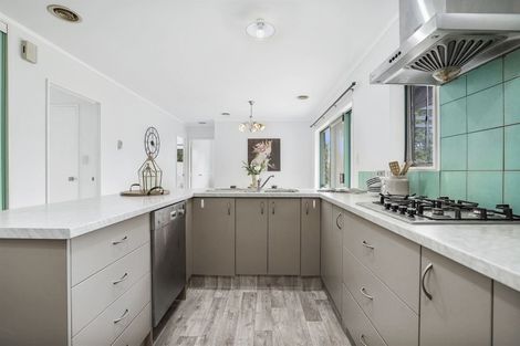 Photo of property in 12 Halcione Close, Flagstaff, Hamilton, 3210