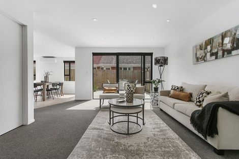 Photo of property in 37d Tawhiri Road, One Tree Hill, Auckland, 1061