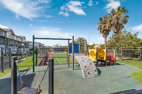 Photo of property in 6/30 Opito Way, East Tamaki, Auckland, 2013