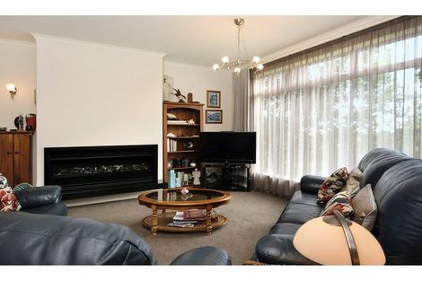 Photo of property in 16 Highland Drive, Richmond, 7020