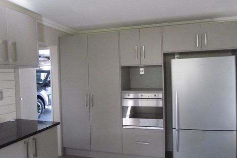 Photo of property in 11 Jomard Terrace, Northcross, Auckland, 0632