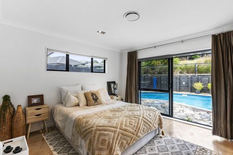 Photo of property in 14 Jenny Lane, Waiuku, 2123