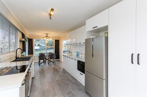 Photo of property in 3 Erica Place, Bell Block, New Plymouth, 4312