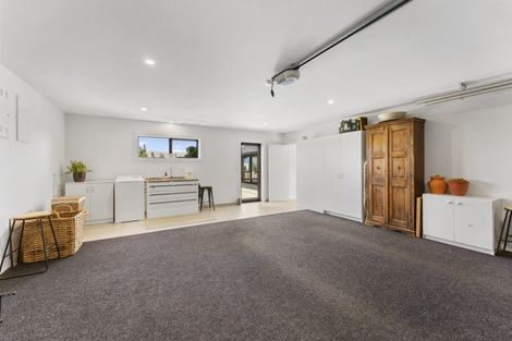 Photo of property in 195 Hillview Road, Alexandra, 9391