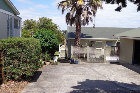 Photo of property in 31 Shakespear Road, Army Bay, Whangaparaoa, 0930