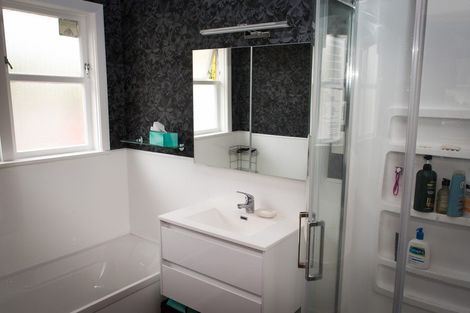 Photo of property in 14 Parnell Street, Fairfield, Lower Hutt, 5011